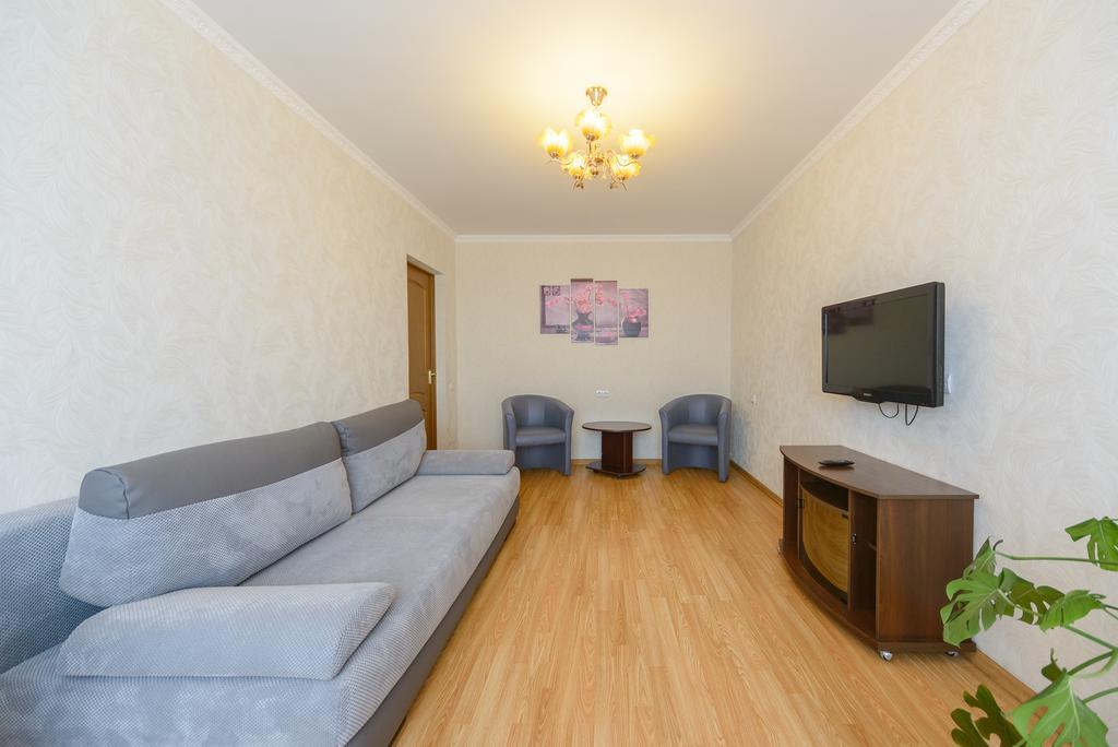 Artal Apartment On Obolonskaya Square 3 Kiew Exterior foto