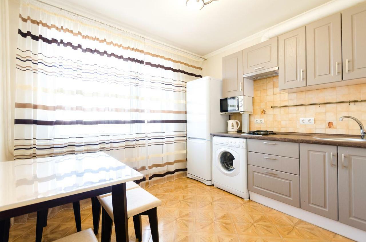 Artal Apartment On Obolonskaya Square 3 Kiew Exterior foto